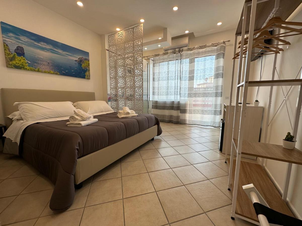 B&B Off Rooms And Relax Naples Exterior photo